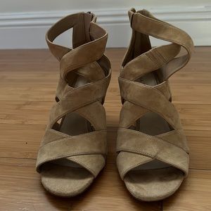 Beautiful, nude Via Spiga